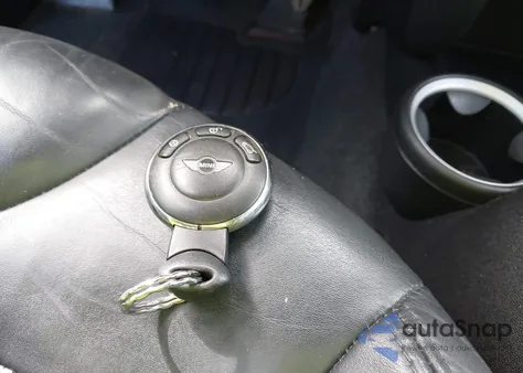 2007 Mini Cooper S from USA, damaged, VIN WMWMF73537TL88038